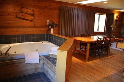 The Lodge At Crooked Lake Сирен Экстерьер фото